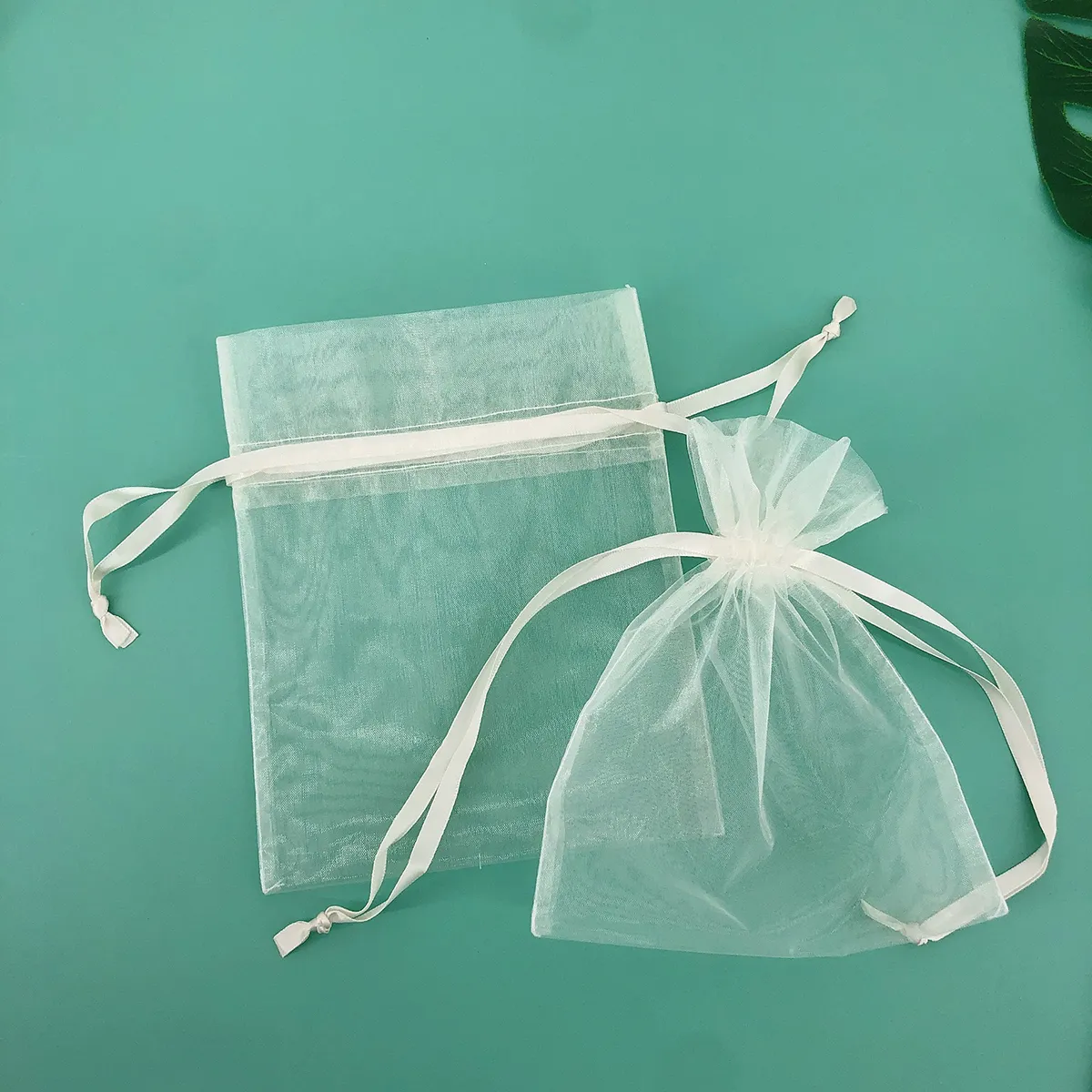 Sacs d'emballage organza pour cosmétiques, parfums, vin rouge, rouge à lèvres ou bijoux   KY_OB22080703-23
